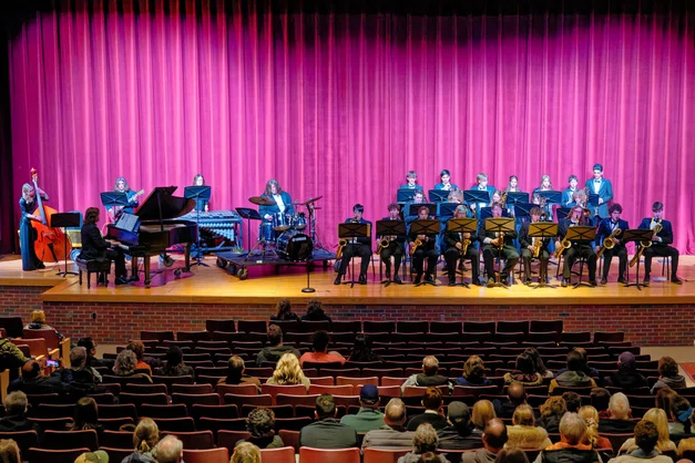 AvonLakeWinterBandConcert083.jpg